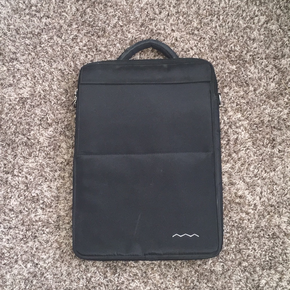 Higher Ground Unisex Black Laptop Shuttle Case